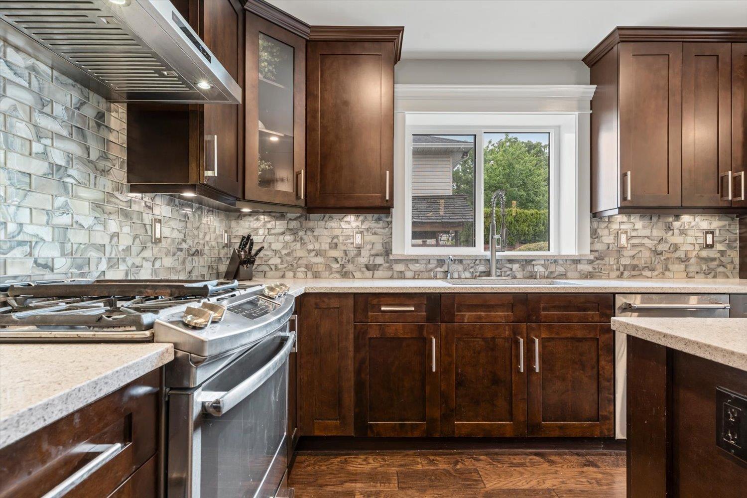 6914 GLENEDEN STREET, Sardis West Vedder