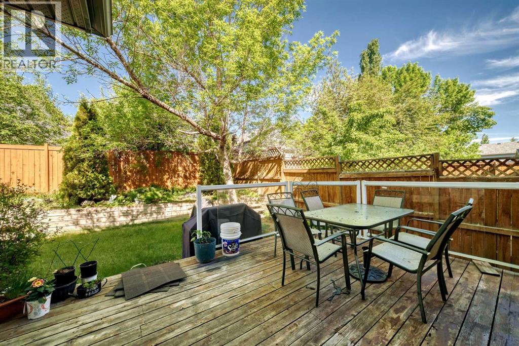 182 Somerglen Road SW — photo 6