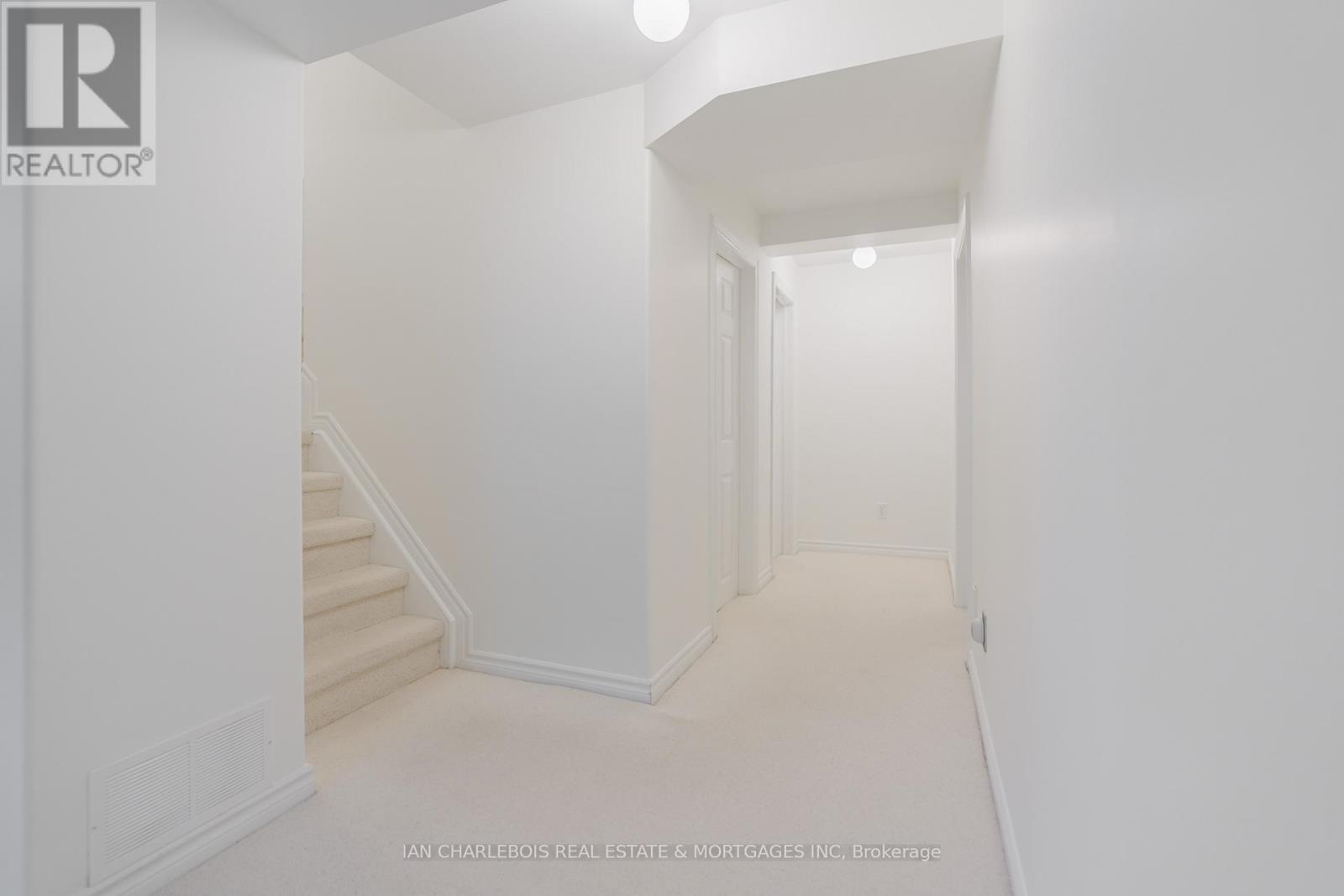 6020 LONGLEAF DRIVE — photo 30 of 37