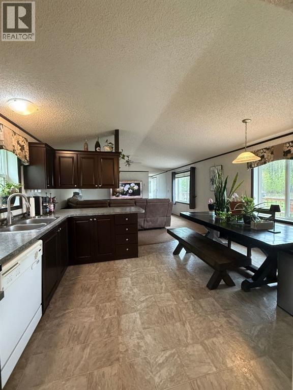 73430 Range Road 161 - photo 4