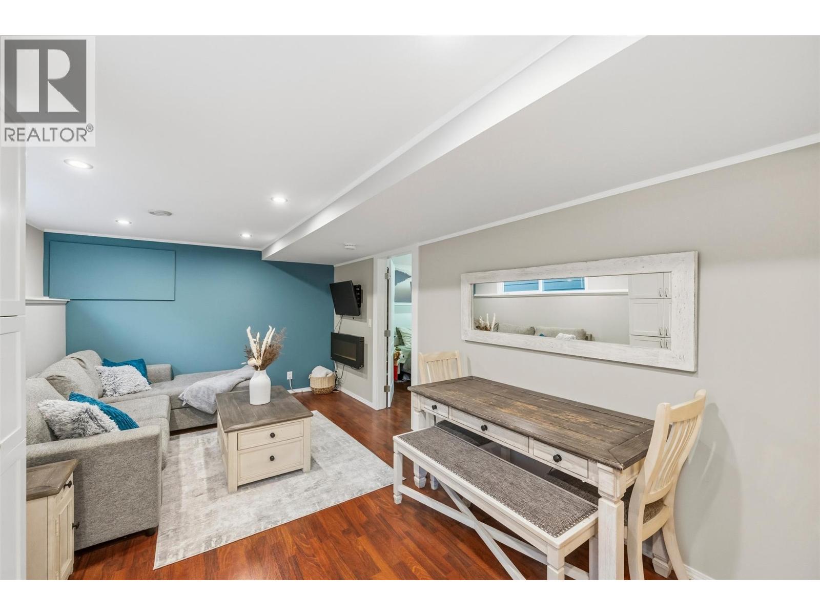 98 Dauphin Avenue - 28