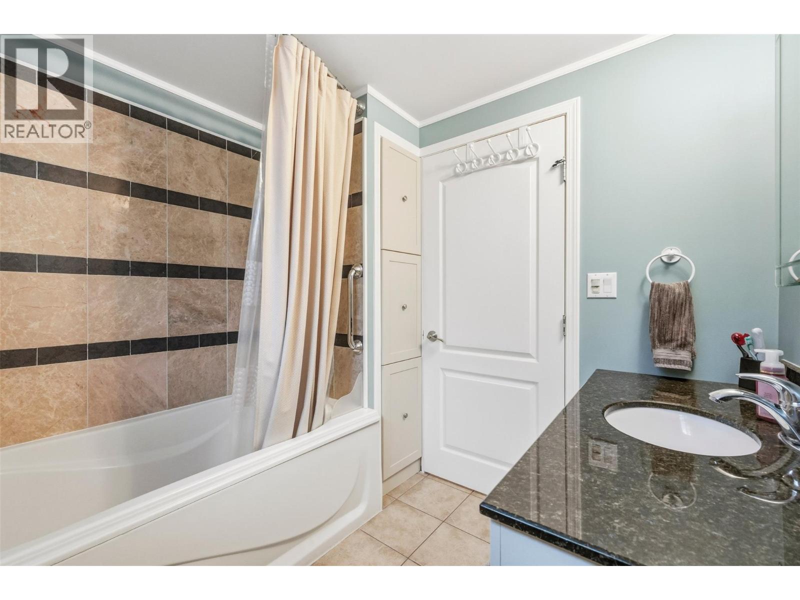98 Dauphin Avenue - 30