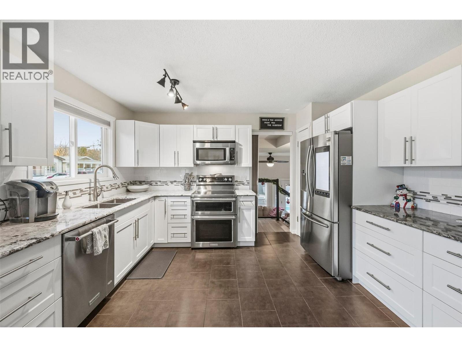 98 Dauphin Avenue - 6