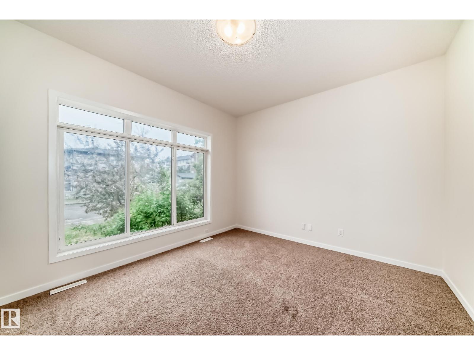 18103 77 ST NW - 18