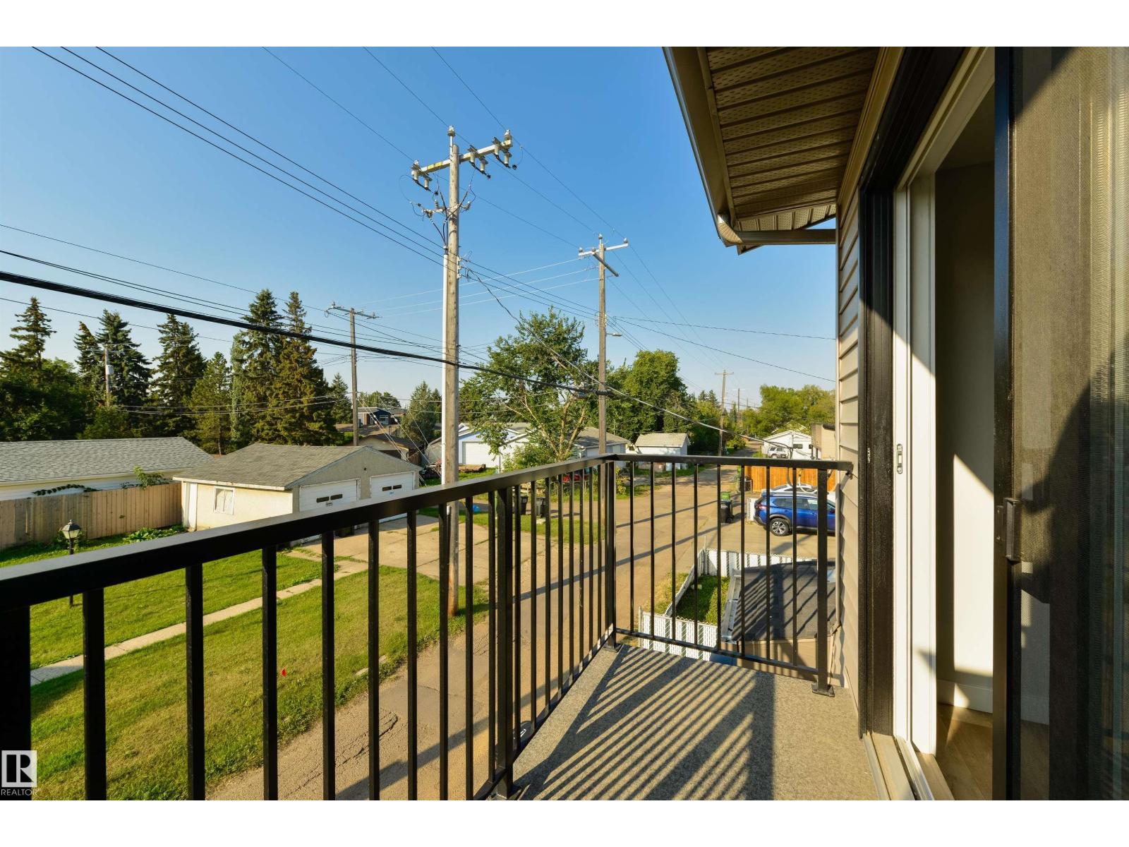 8313 76 AV NW - 62