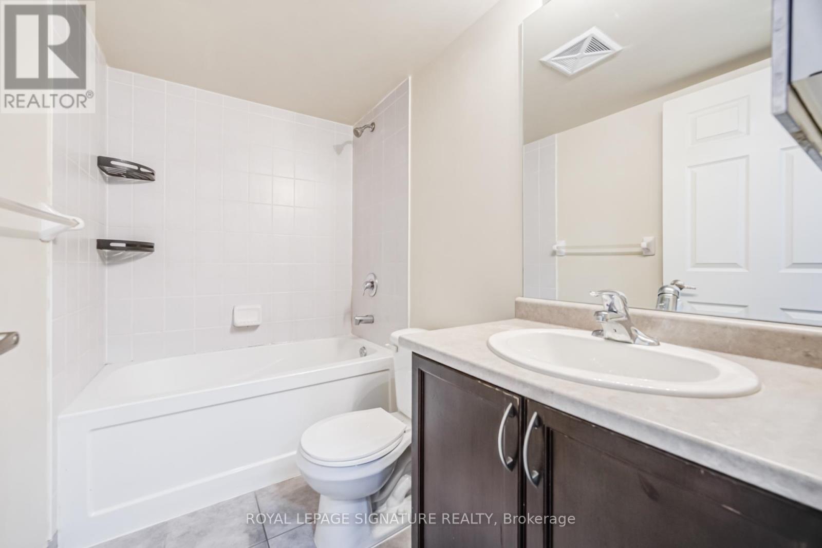 #2103 19 GRAND TRUNK CRESCENT - 11
