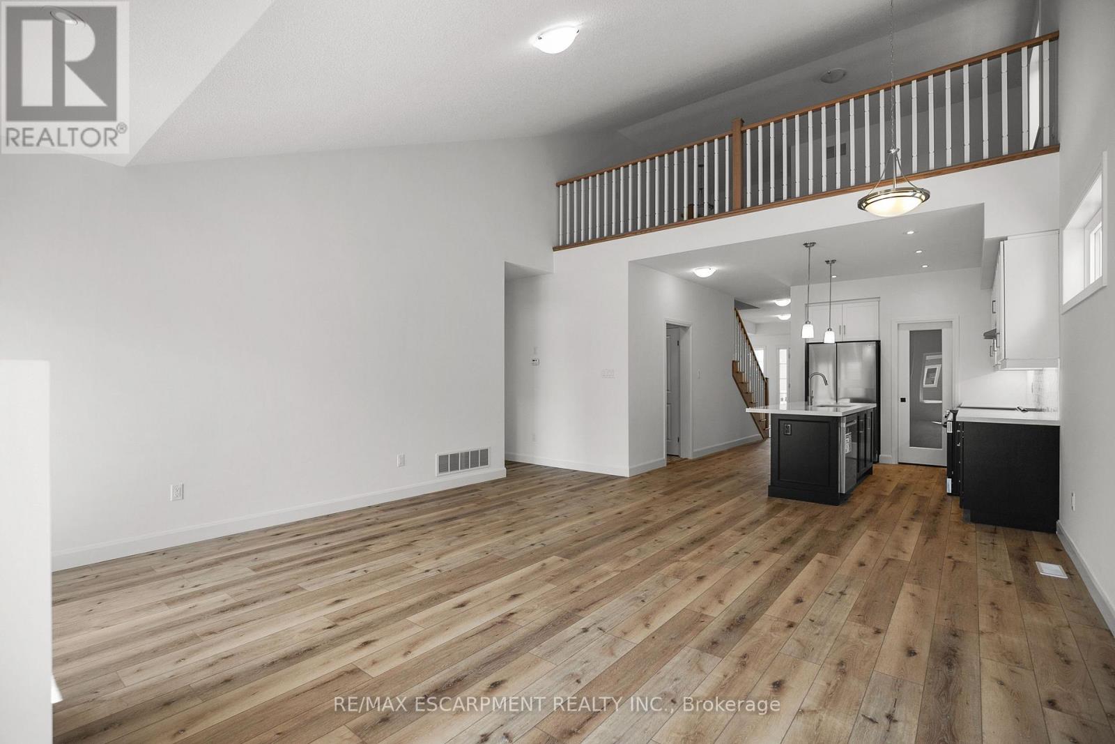 26 BEACHWALK CRESCENT - 19