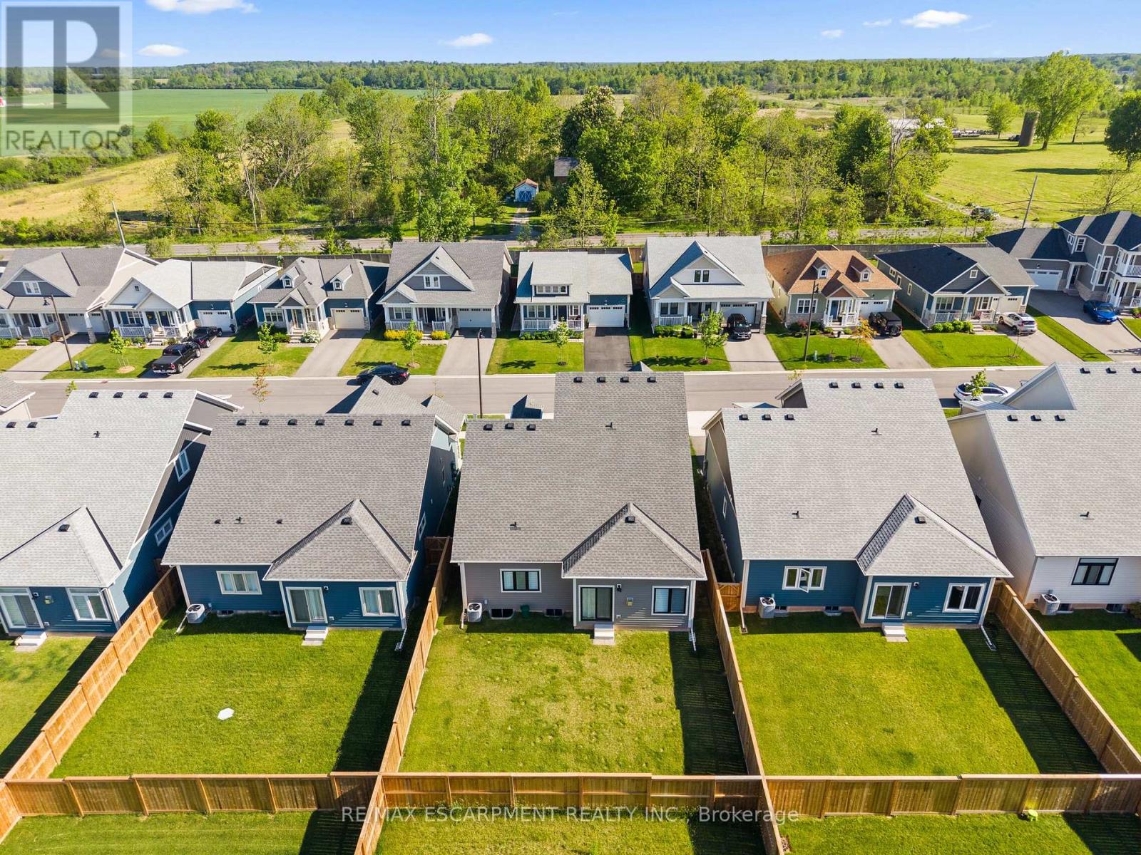 26 BEACHWALK CRESCENT - 46
