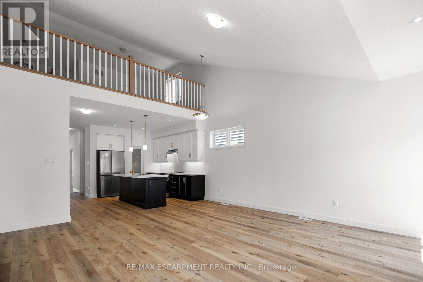 26 BEACHWALK CRESCENT - 18