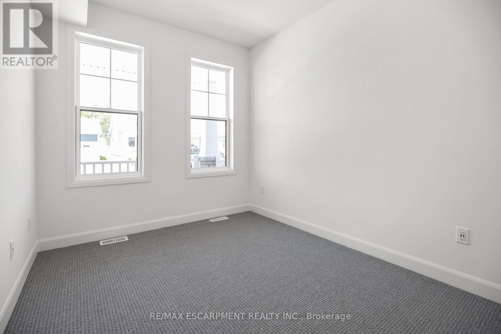 26 BEACHWALK CRESCENT - 9