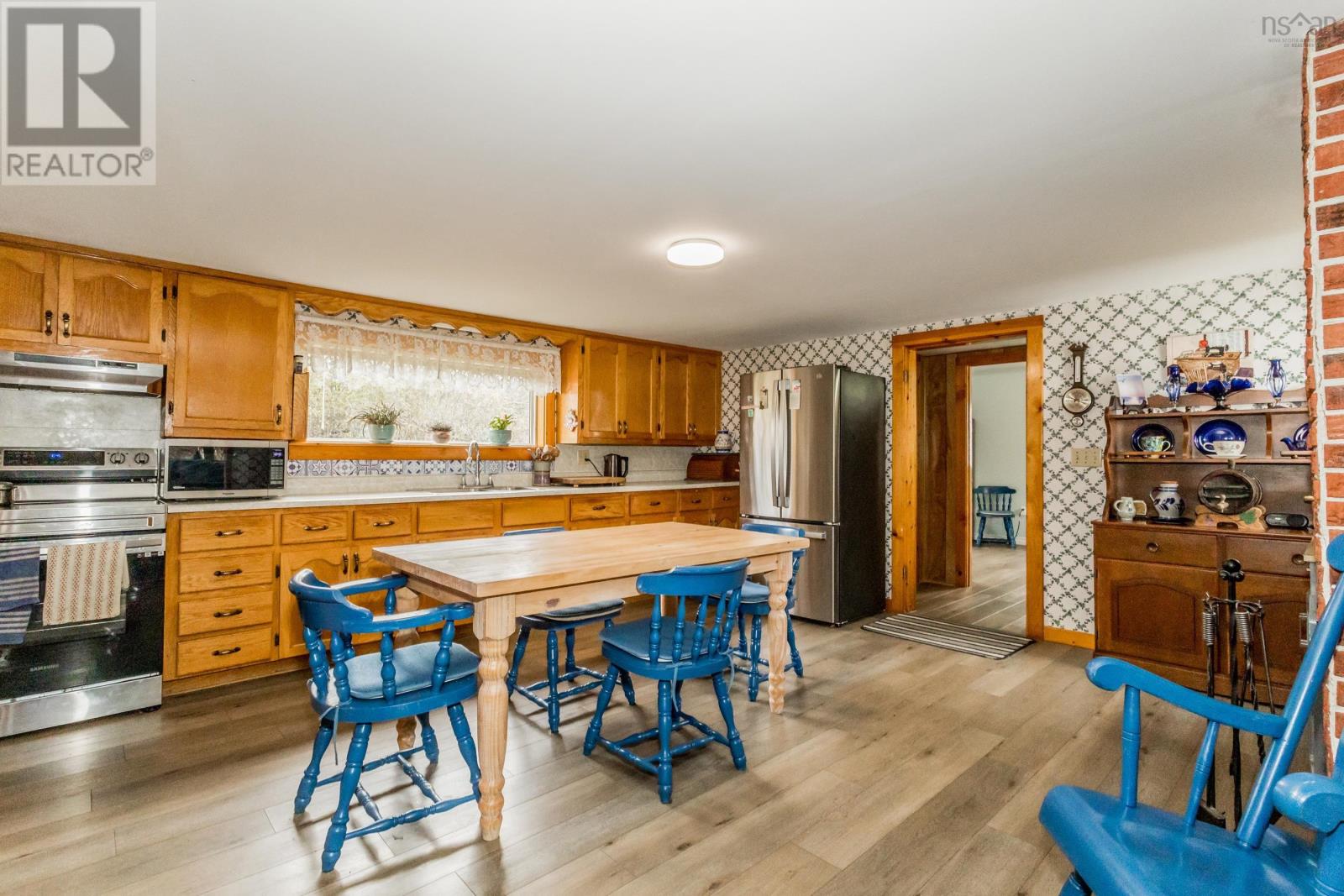 1546 Spurr Road - 13