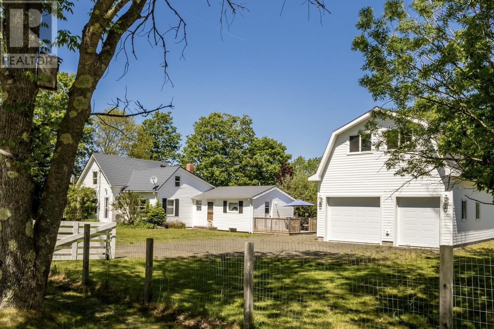 1546 Spurr Road - 1