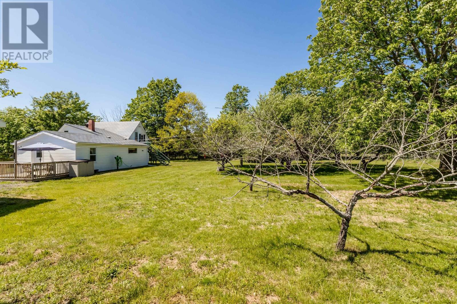 1546 Spurr Road - 34