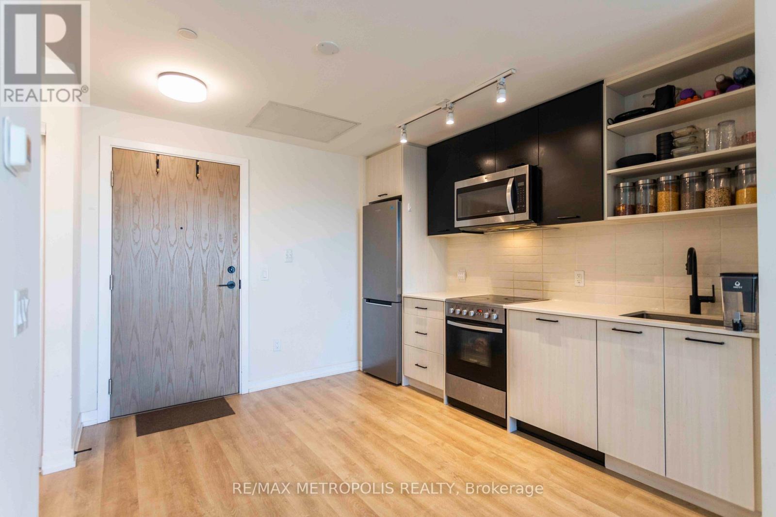#308 2300 ST CLAIR AVENUE W - Image 8