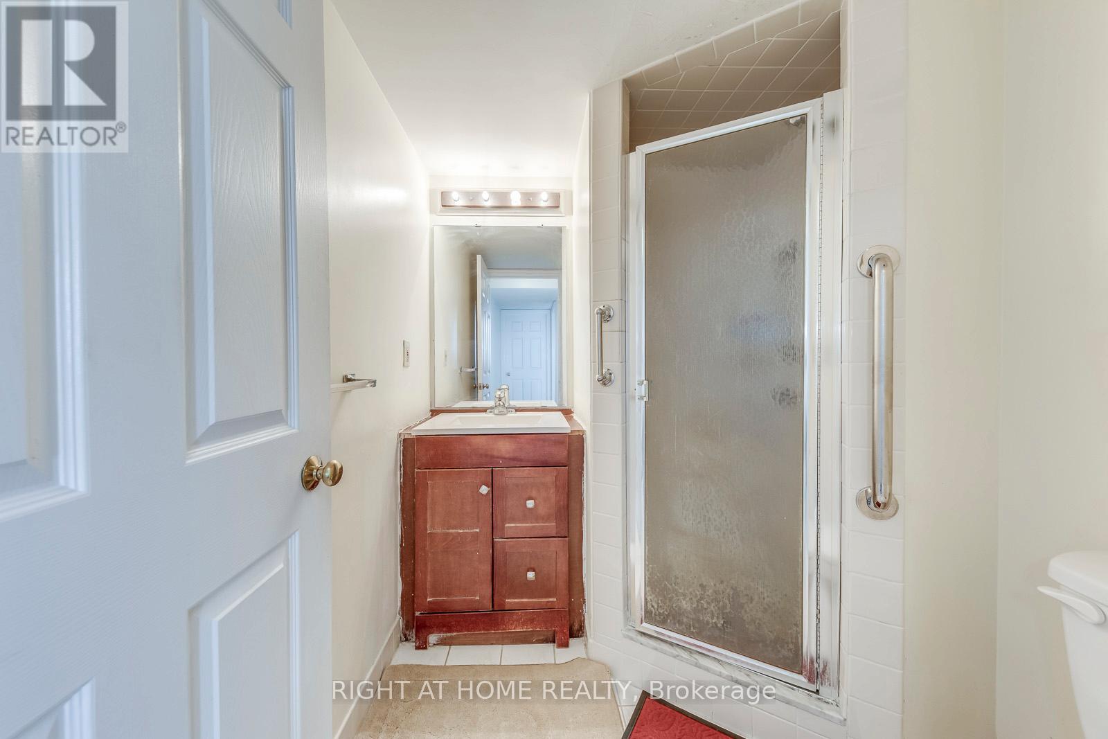#1603 1360 RATHBURN ROAD E - 25