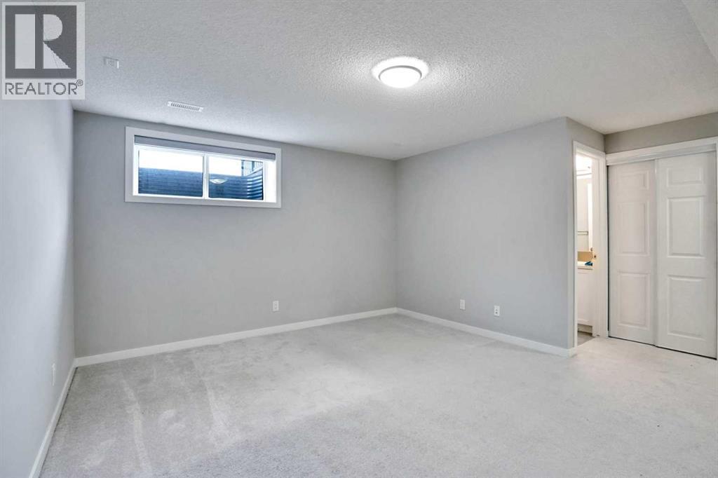 186 Carringvue Park NW - 44