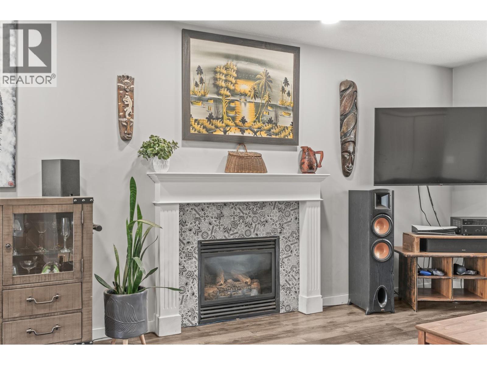 4666 Grandview Flats Road N - 24