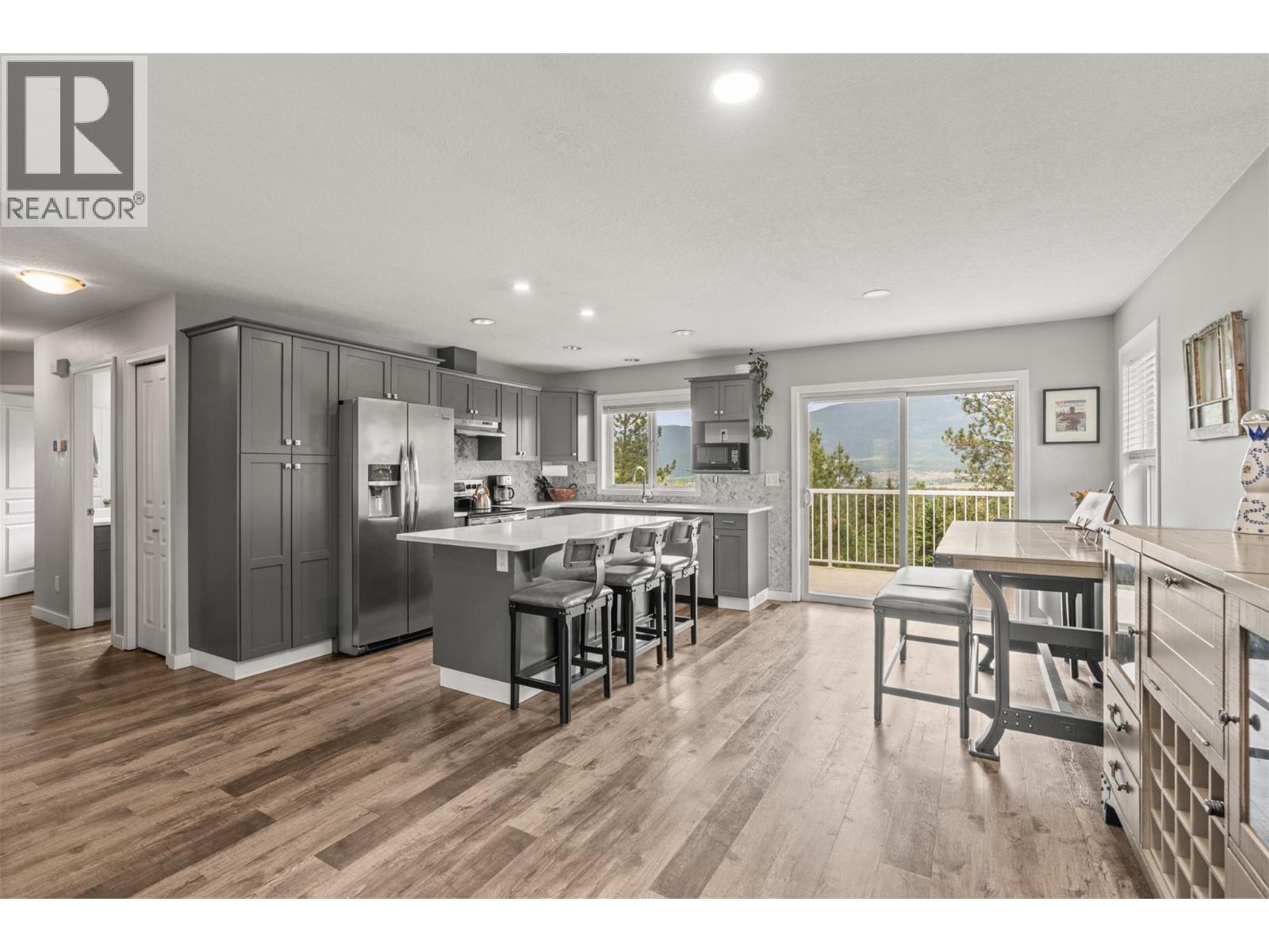 4666 Grandview Flats Road N - 16