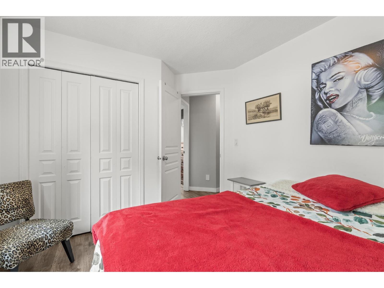 4666 Grandview Flats Road N - 32