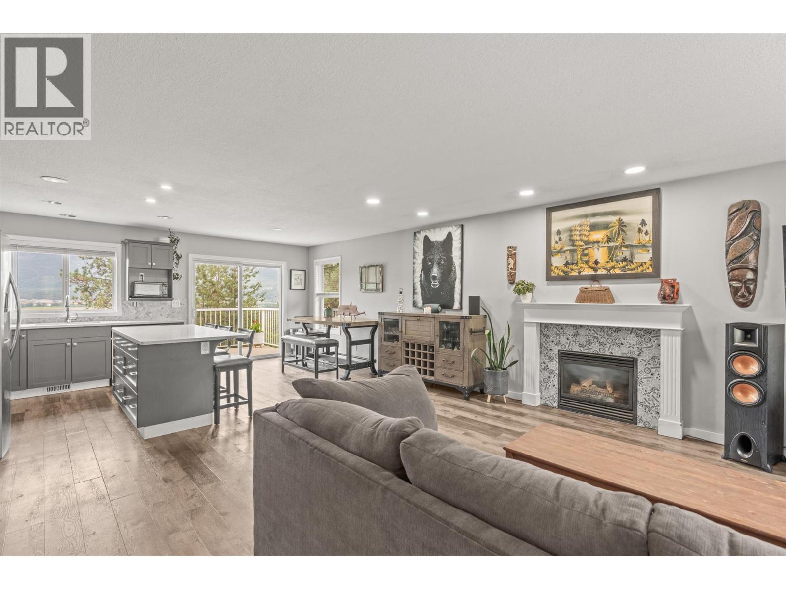 4666 Grandview Flats Road N - 21