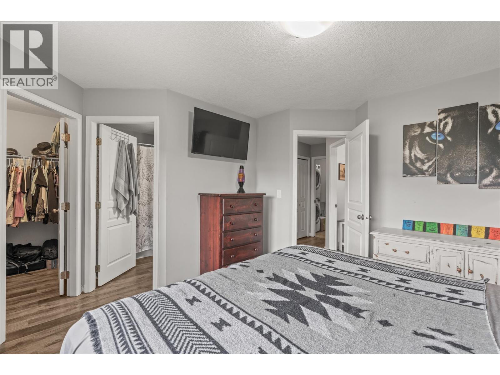 4666 Grandview Flats Road N - 26