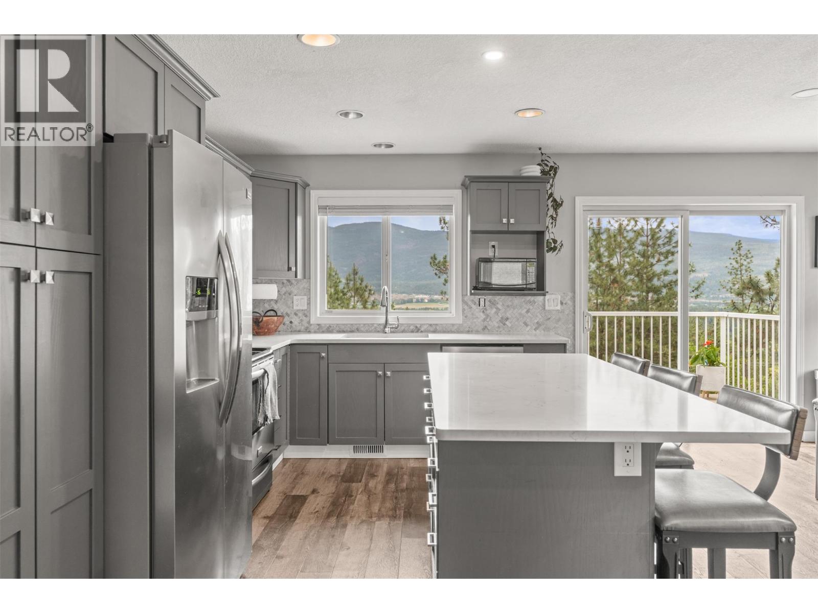 4666 Grandview Flats Road N - 15