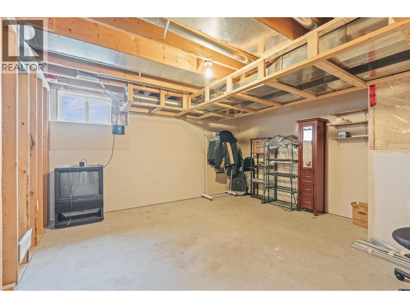 4666 Grandview Flats Road N - 44