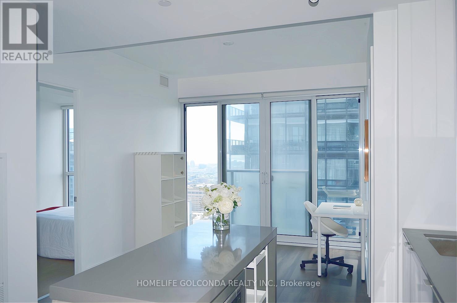 #5001 7 GRENVILLE STREET - 14
