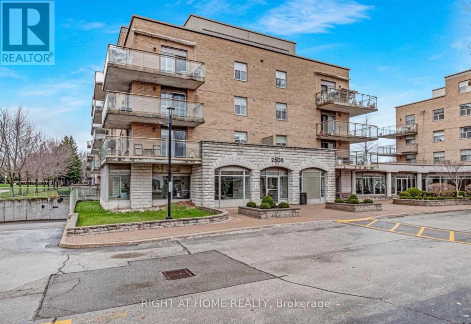 #501 2506 RUTHERFORD ROAD - 35