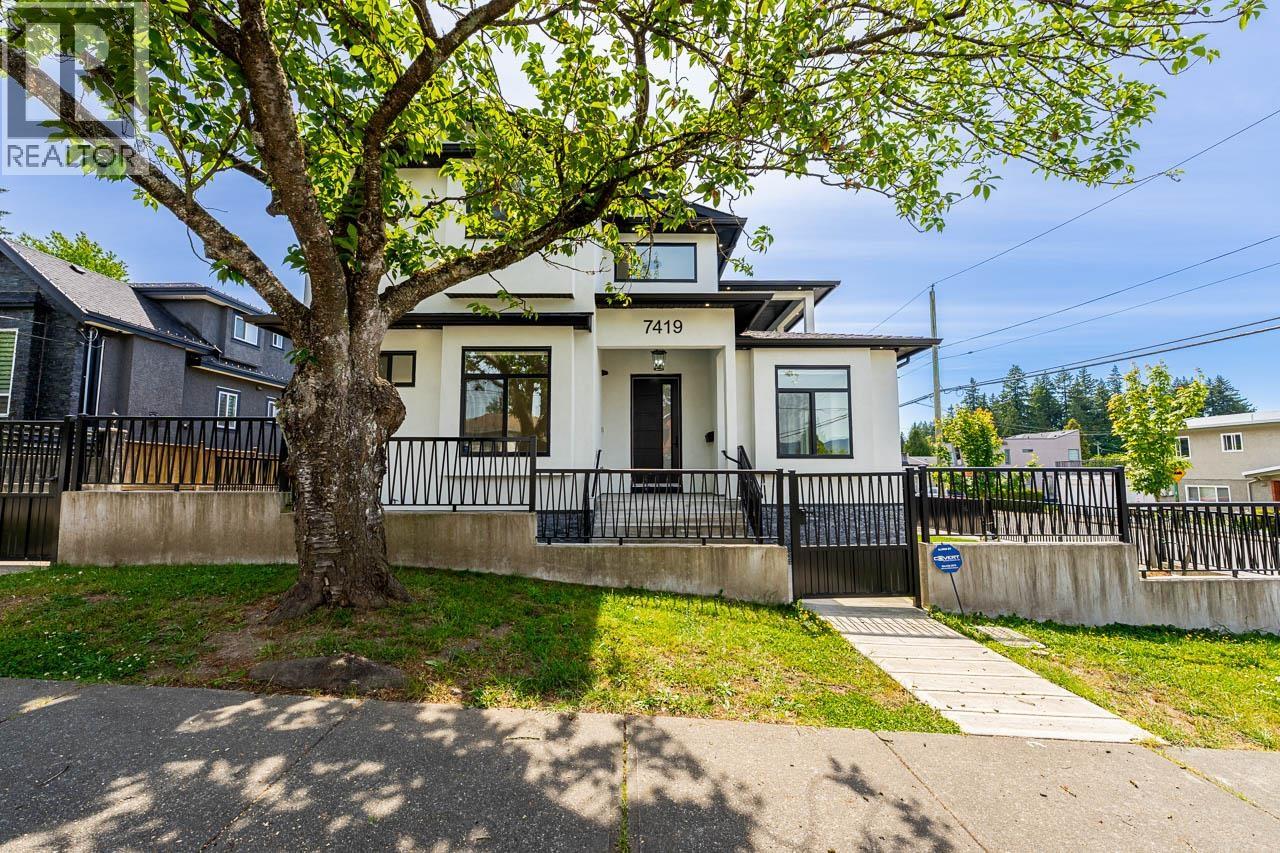 7419 1ST STREET — main photo