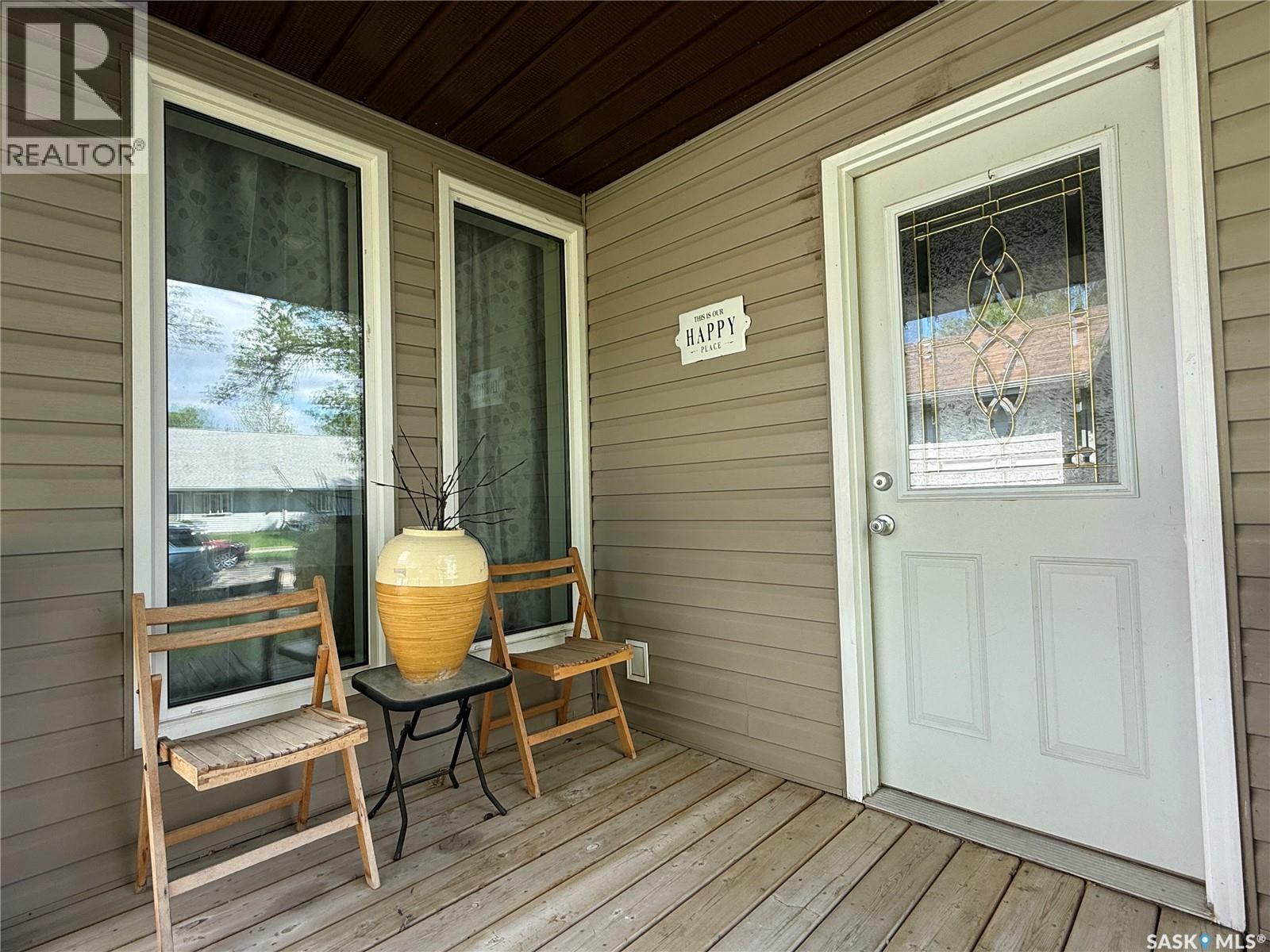 127 6th AVENUE W - photo 2