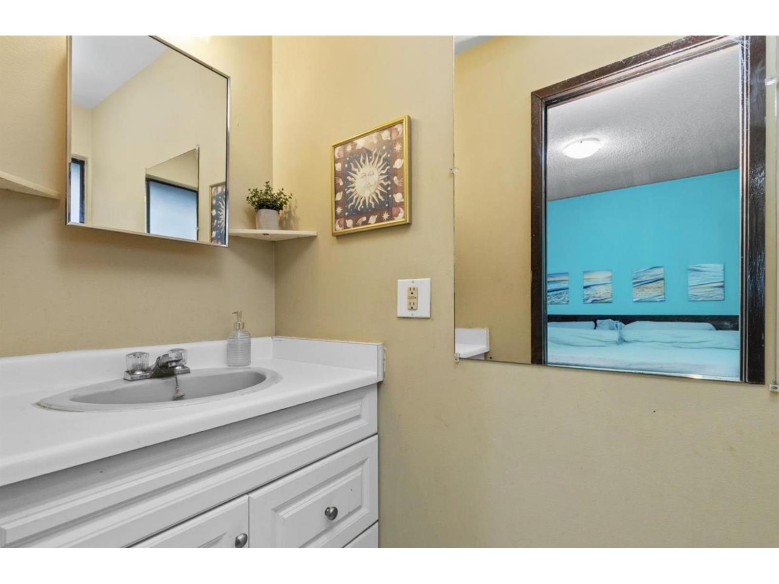 32369 GREBE CRESCENT, Mission