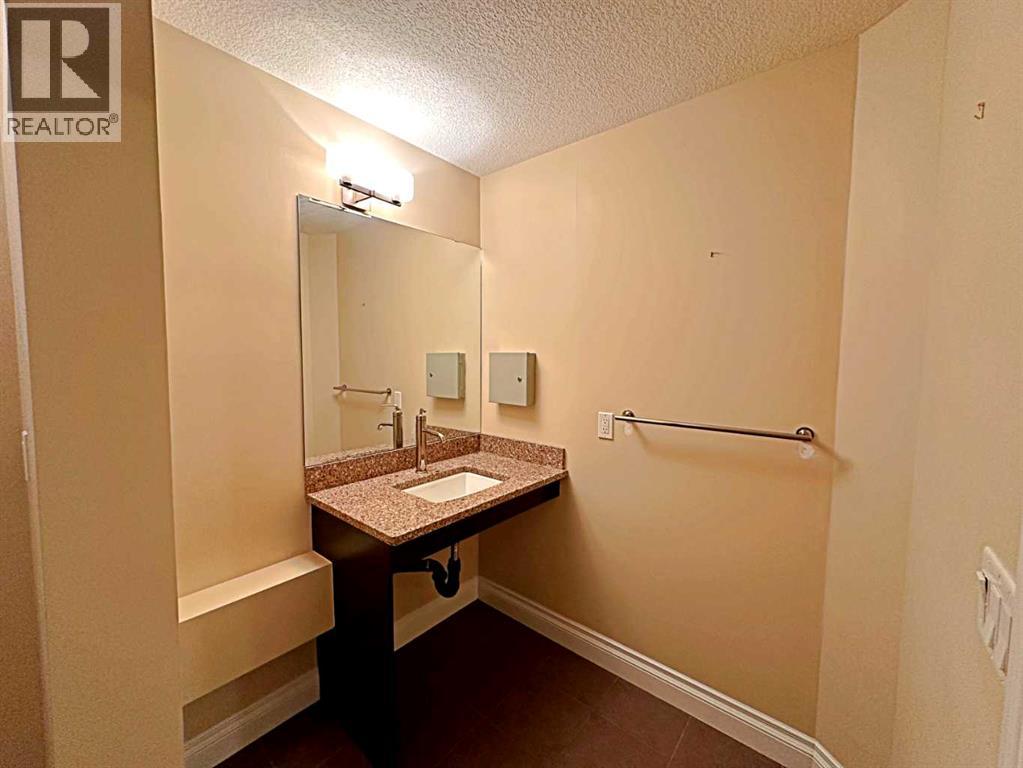 10110 Fraser Avenue, Fort McMurray