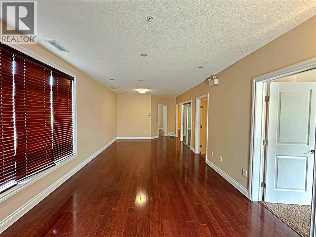 10110 Fraser Avenue, Fort McMurray