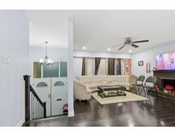 12959 Carluke Crescent, Surrey, BC V3V6R5 Photo 6