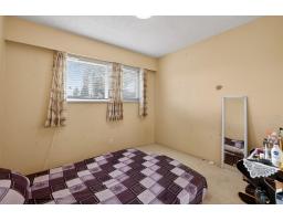 12959 Carluke Crescent, Surrey, BC V3V6R5 Photo 16