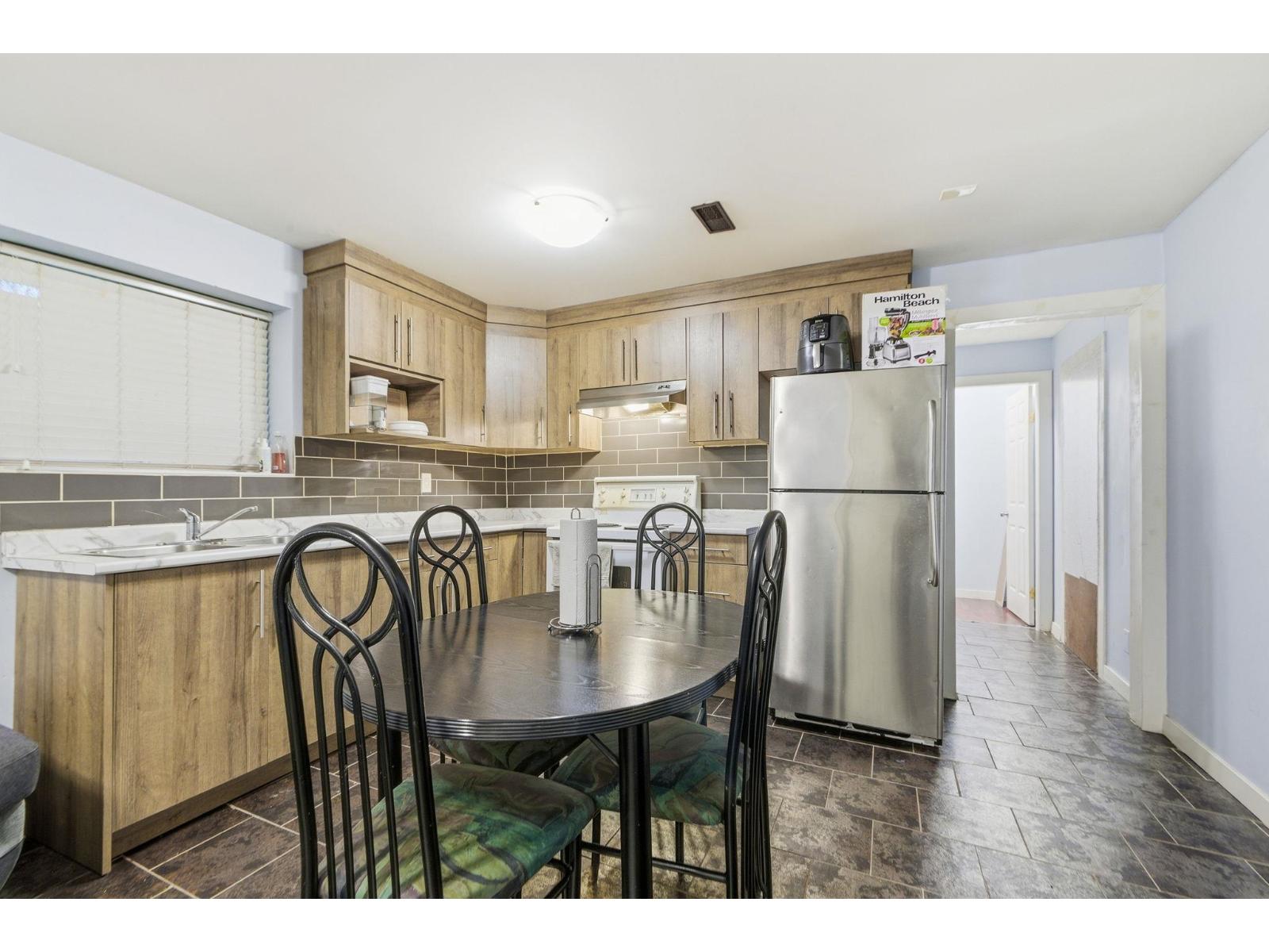 6 Bed, 4 Bath House for Sale in Surrey – 12959 CARLUKE CRESCENT, Surrey – MLS# R3133390 - Image 38