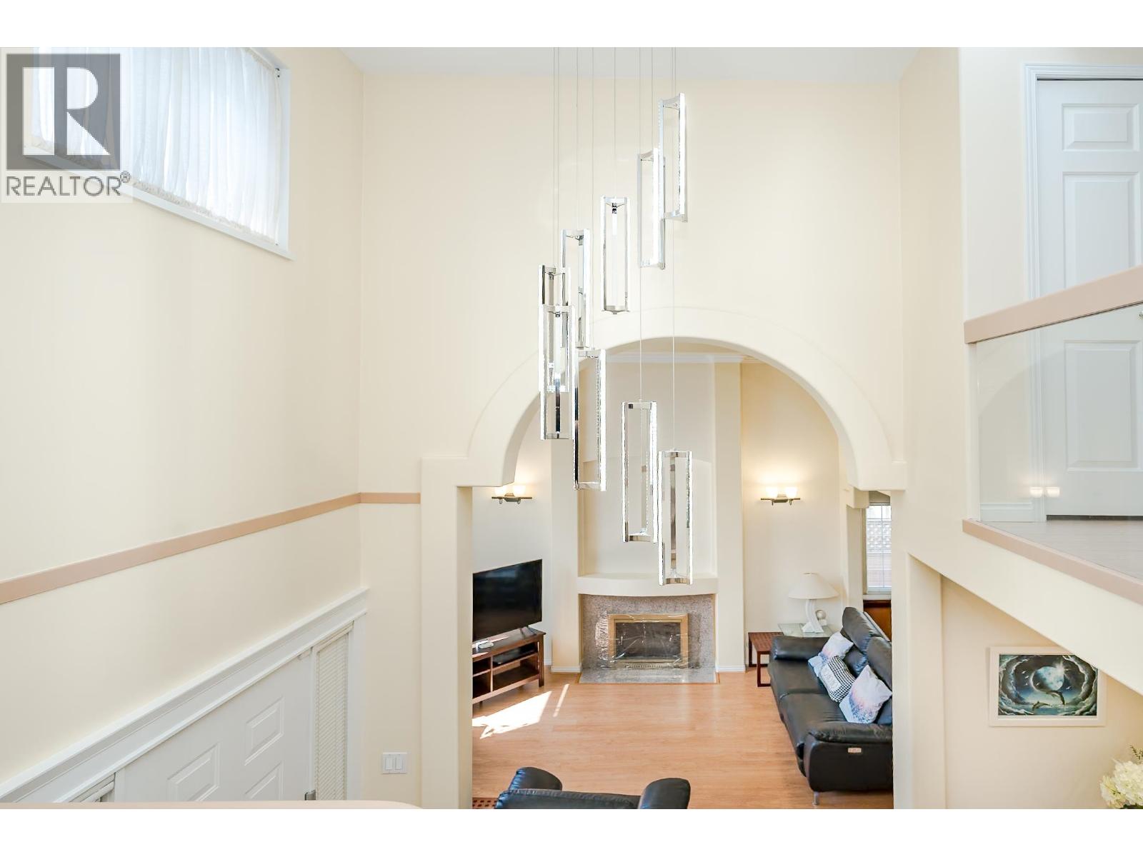 12100 CAMERON Drive, Richmond