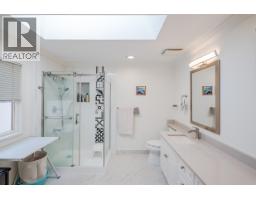 12100 Cameron Drive, Richmond, BC V6V2T3 Photo 16