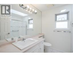 12100 Cameron Drive, Richmond, BC V6V2T3 Photo 24