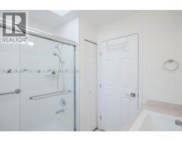 12100 Cameron Drive, Richmond, BC V6V2T3 Photo 25