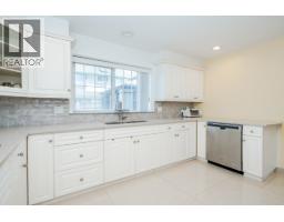 12100 Cameron Drive, Richmond, BC V6V2T3 Photo 9