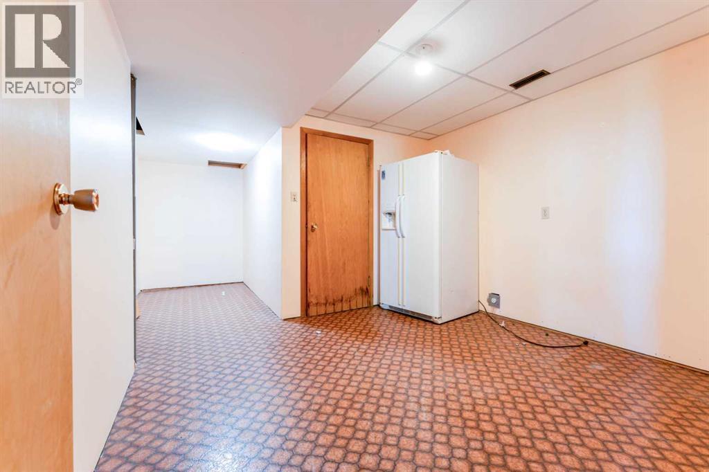 Huge storage room/ future kitchen??