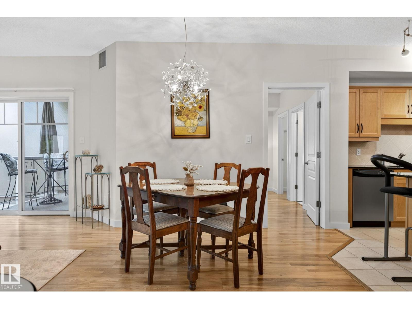 #208 5 Gate AV — photo 14