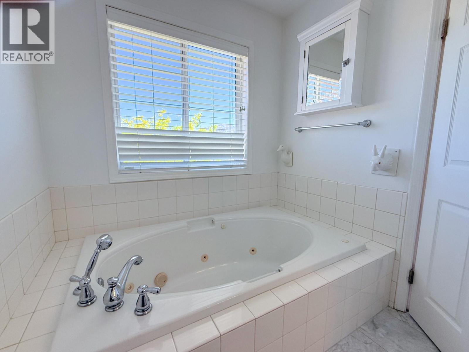 4016 PEBBLE BEACH Drive - 35
