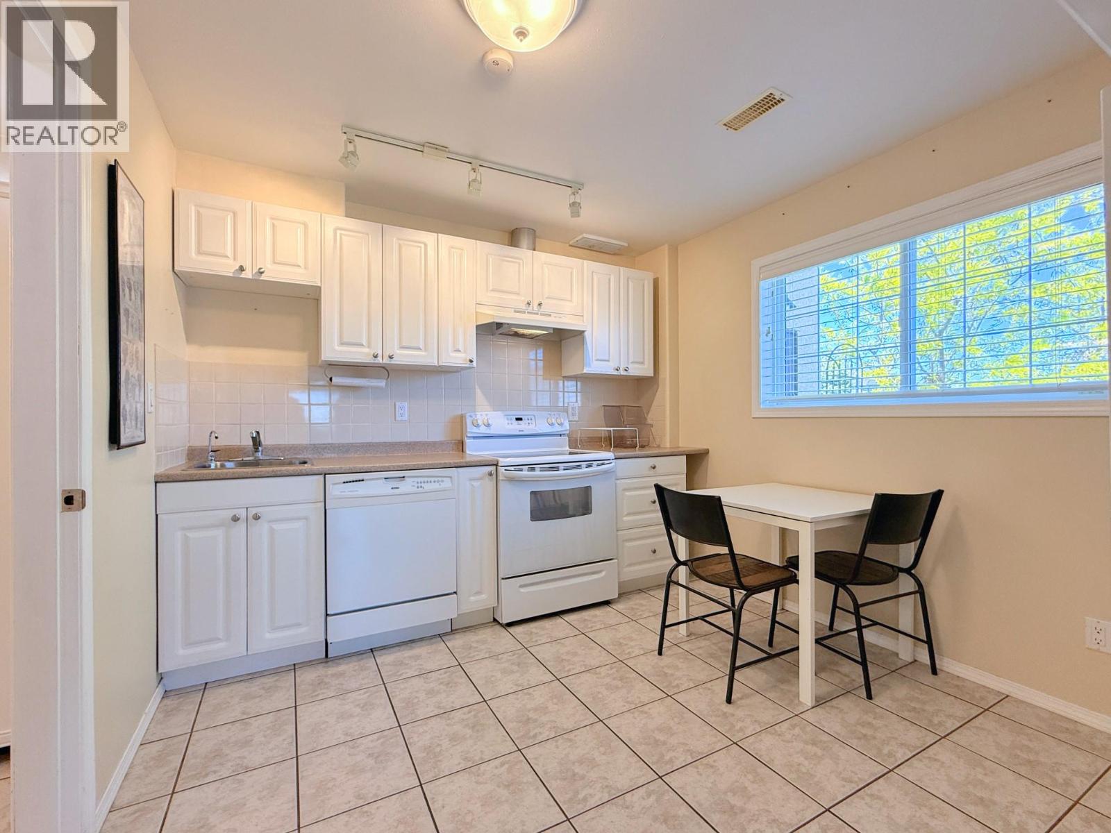4016 PEBBLE BEACH Drive - 30