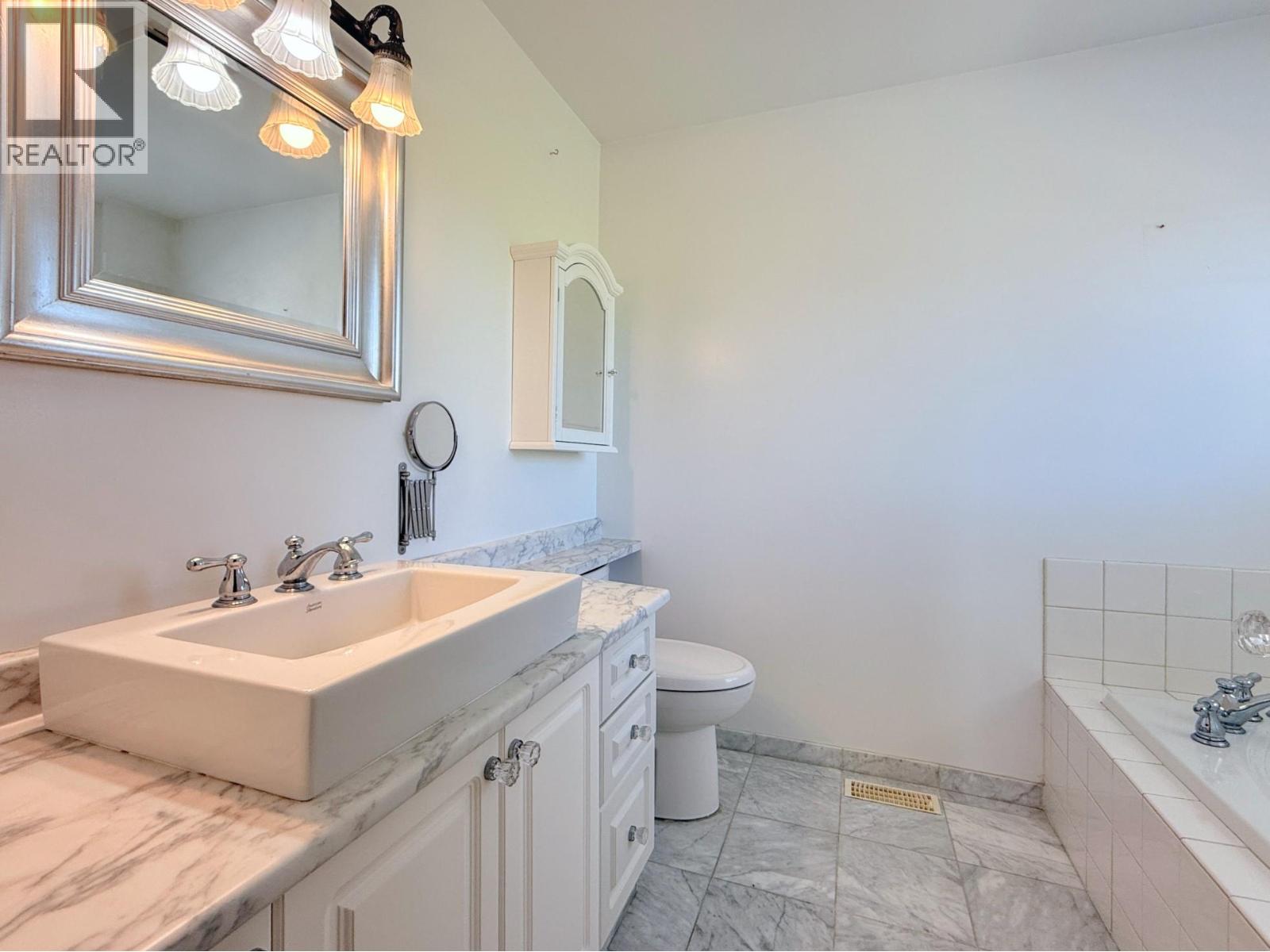 4016 PEBBLE BEACH Drive - 36