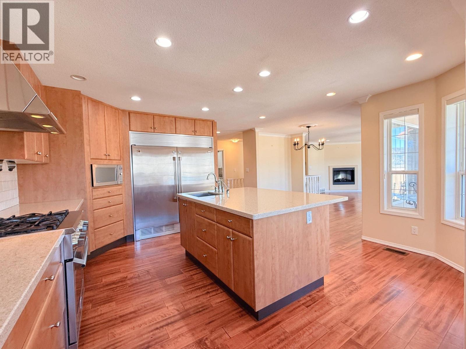 4016 PEBBLE BEACH Drive - 10