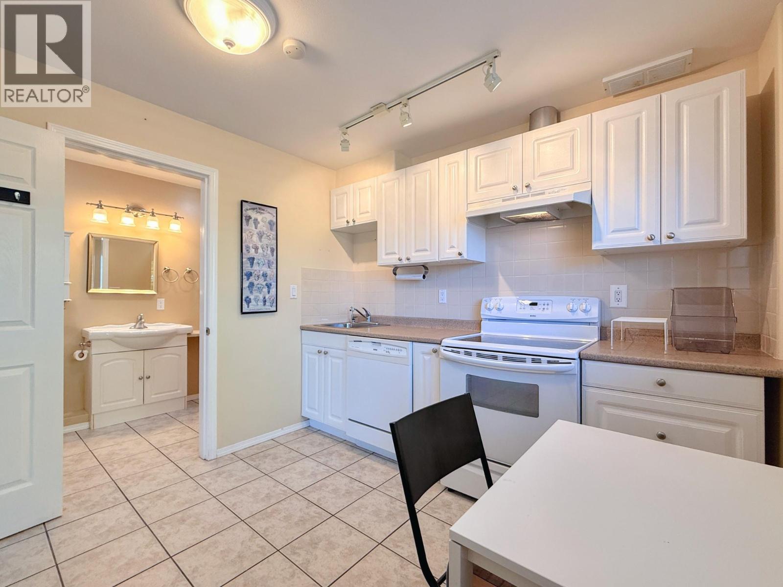 4016 PEBBLE BEACH Drive - 31