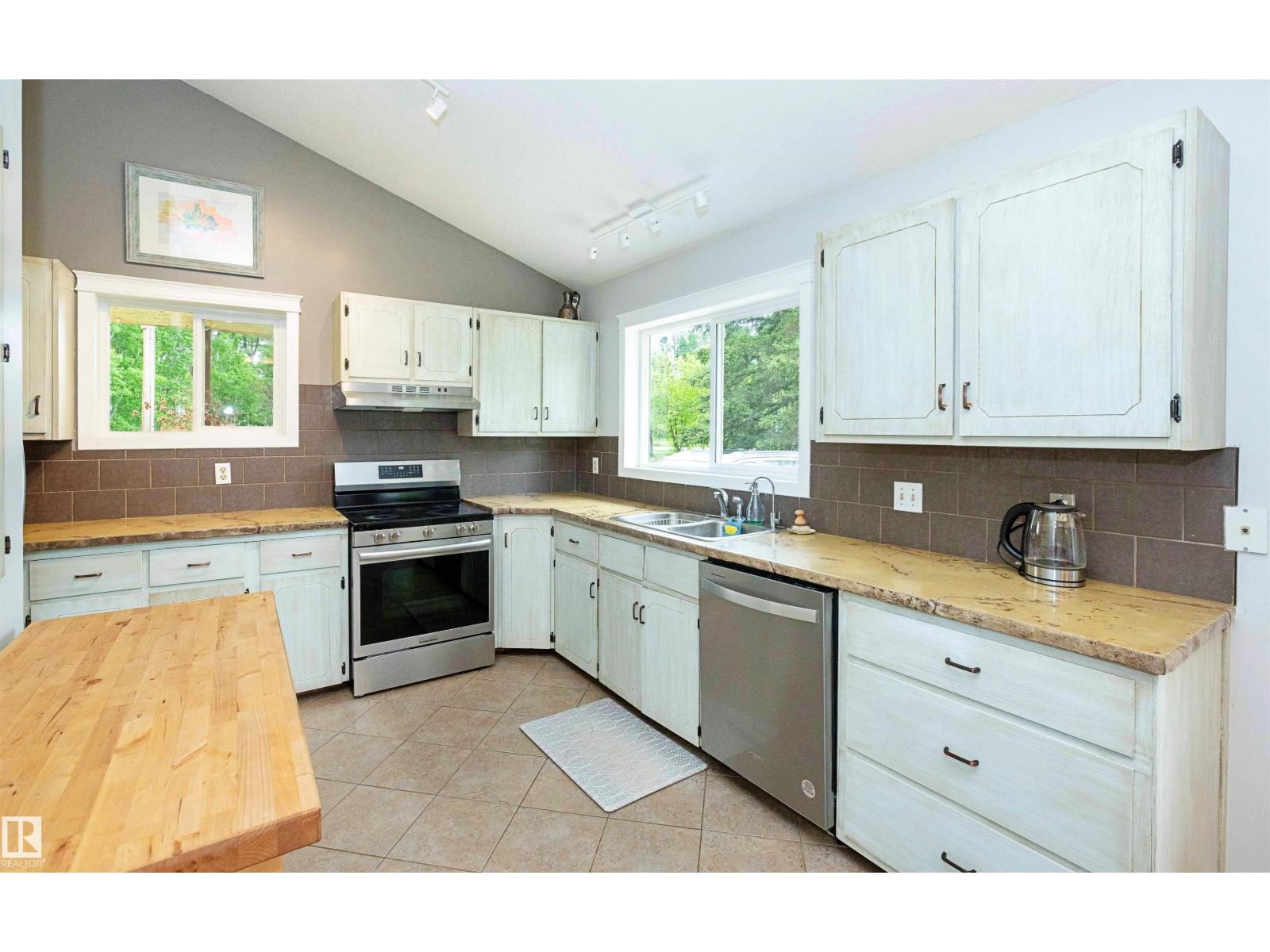 624031 RGE ROAD 64 — photo 11